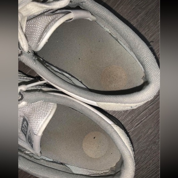 New balance sneakers - Picture 6 of 7